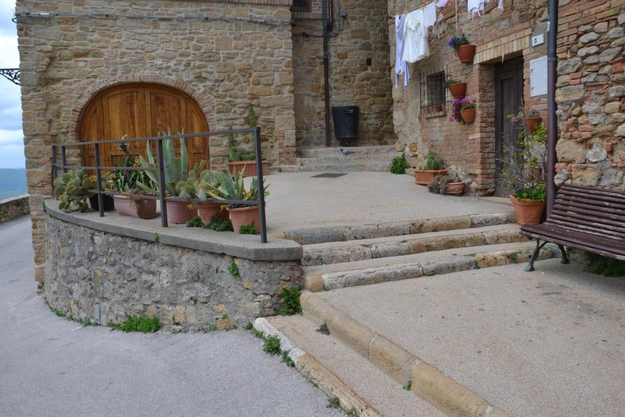 Ferienwohnung Il Nido Dei Priori Volterra Exterior foto